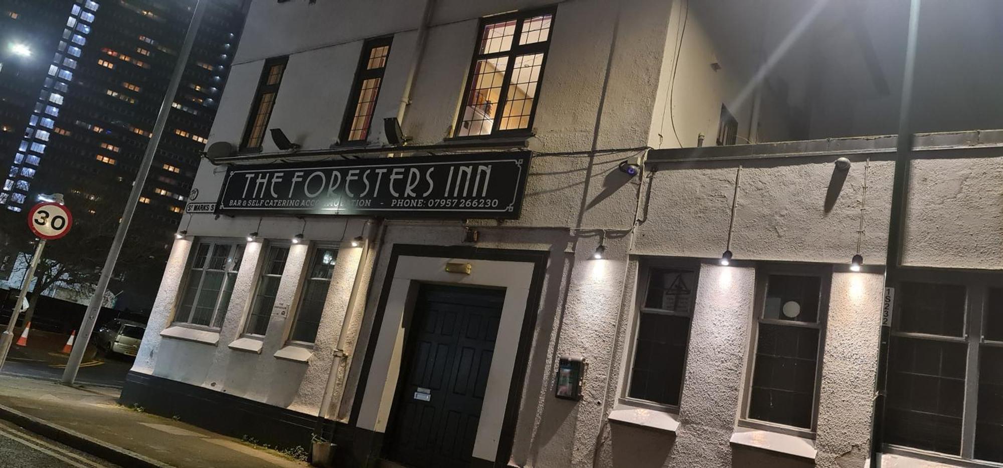 Foresters Inn Apartment - City Centre By Victoria Centre Shopping Centre - Your Own 5 Double Bedrooms Private Apartment With 3 Bathrooms And Full Kitchen To Cook As You Would At Home - Outdoor Parking For Cars Or Vans At Five Pounds A Day Ноттінгем Екстер'єр фото